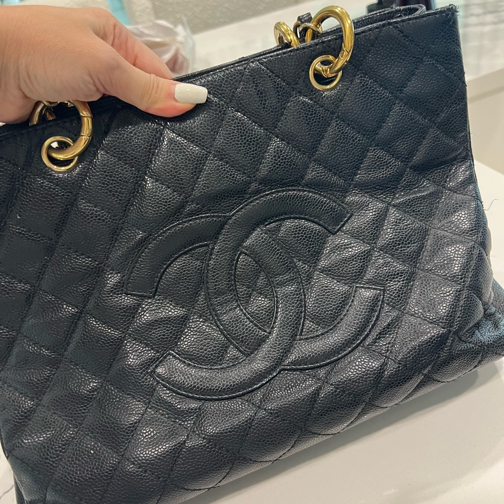 Chanel Black Quilted Shoulder Bag with Gold Accents